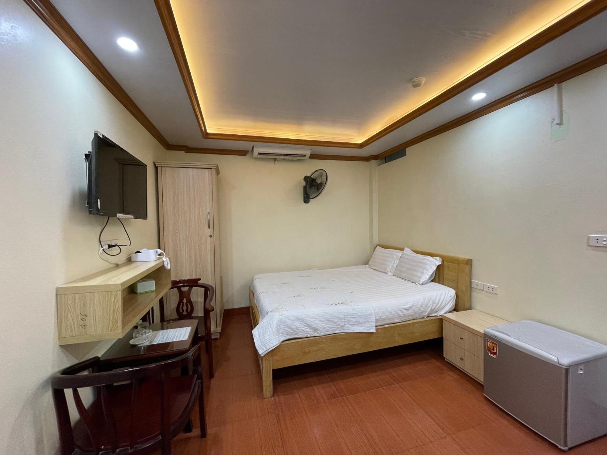 Noi Bai Airport Hotel Room photo